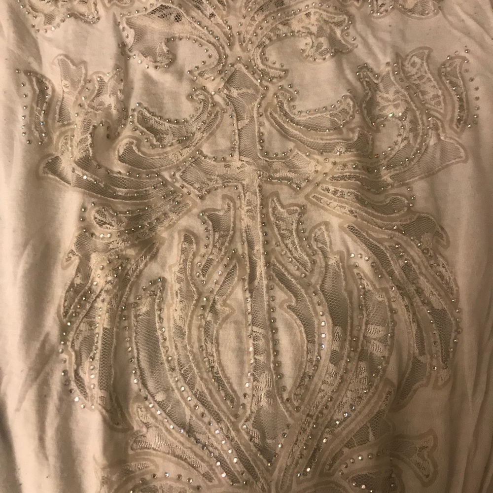 White laced quarter sleeve embellished shirt